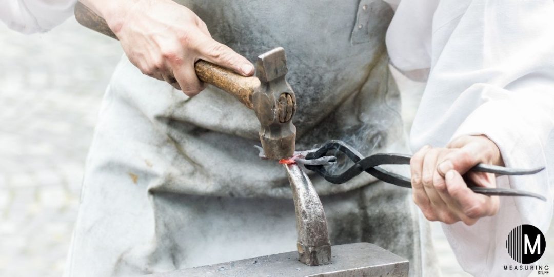 How Much Is 10 Pounds Of Iron Worth? Measuring Stuff